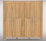 Geräumiger 4-türiger Kleiderschrank Geräumiger 4-türiger Kleiderschrank