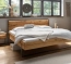 Bett Fira aus massiver Wildeiche - moderner Industriestil Massivholzbett Fira - Industrial Design in Reinform
