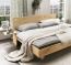 Elegantes Schwebebett Turvo aus Massivholz Elegantes Schwebebett Turvo aus Massivholz