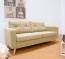 3-Sitzer in kräftigem beige mit 2 Couchkissen 3-Sitzer in kräftigem beige mit 2 Couchkissen