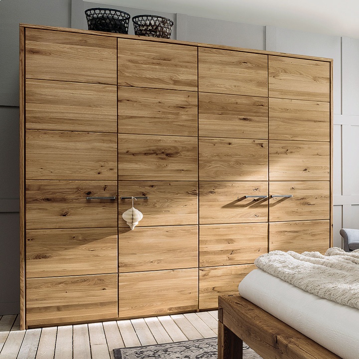 Drehtüren-Kleiderschrank "Golera"