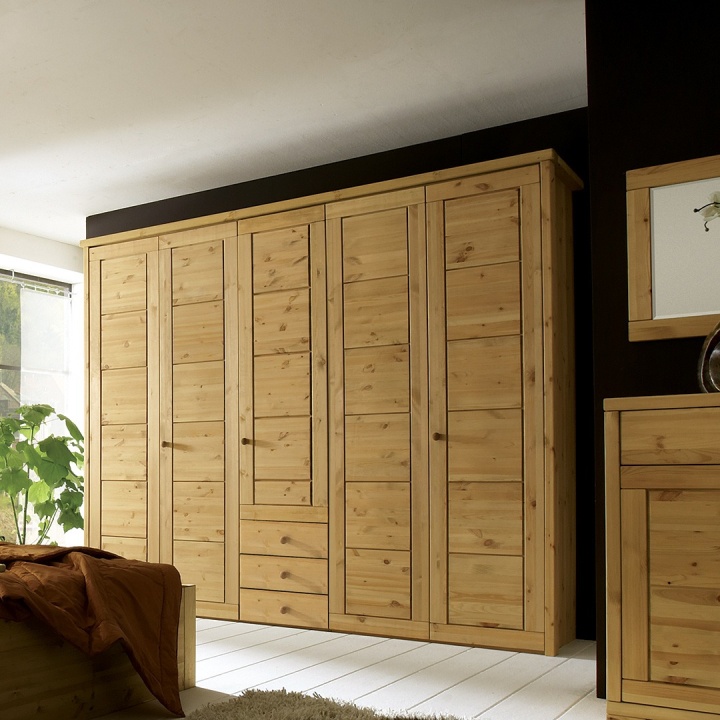 Drehtüren-Kleiderschrank "Mascella"
