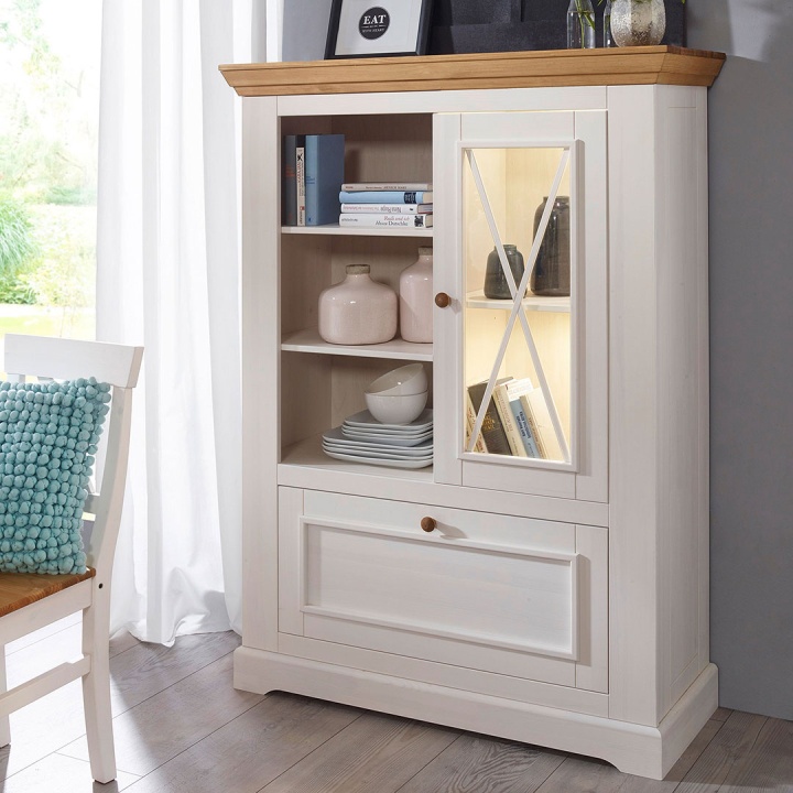 Massivholz Highboard Molina, Kiefernholz weiß gewachst, Variante 01, beleuchtet Massivholz Highboard Molina, Kiefernholz weiß gewachst, Variante 01, beleuchtet