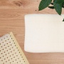 Ergonomisch geformtes Nackenstützkissen für entspannten Schlaf in jeder Lage