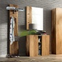 Klassisch gefertigte Garderobe aus Eiche