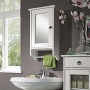 Spiegelschrank mit weiß-lasierter Oberfläche