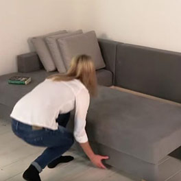 So bauen Sie Schlafsofa Loop mit wenigen Handgriffen zum Gästebett um