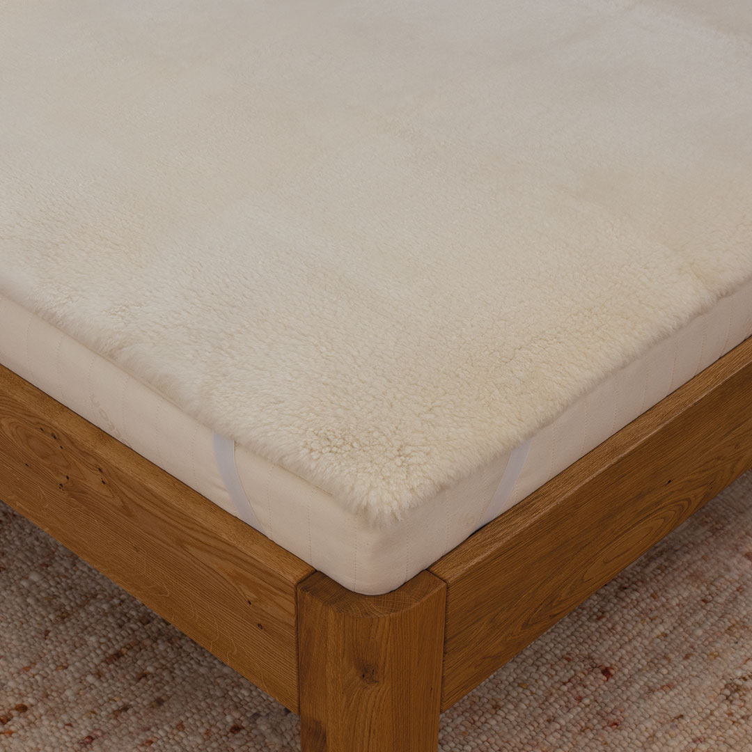 Lammfell-Unterbett "Tara" | 90x200 cm | Bio-Material | Handgefertigt | schadstoffgeprüft | Unterbetten