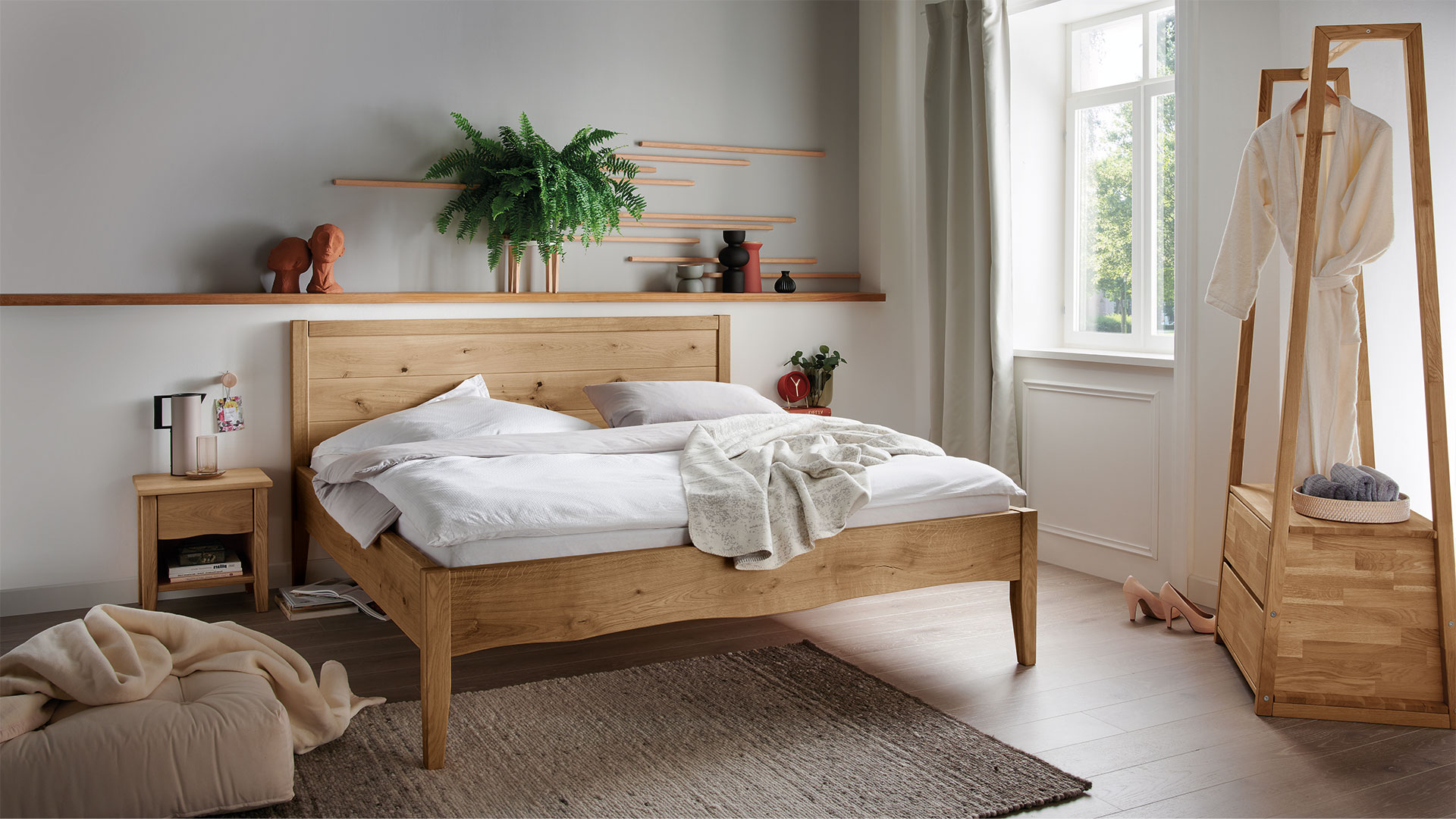 massivholzbett "grivola" - modern rustikal mit baumkante