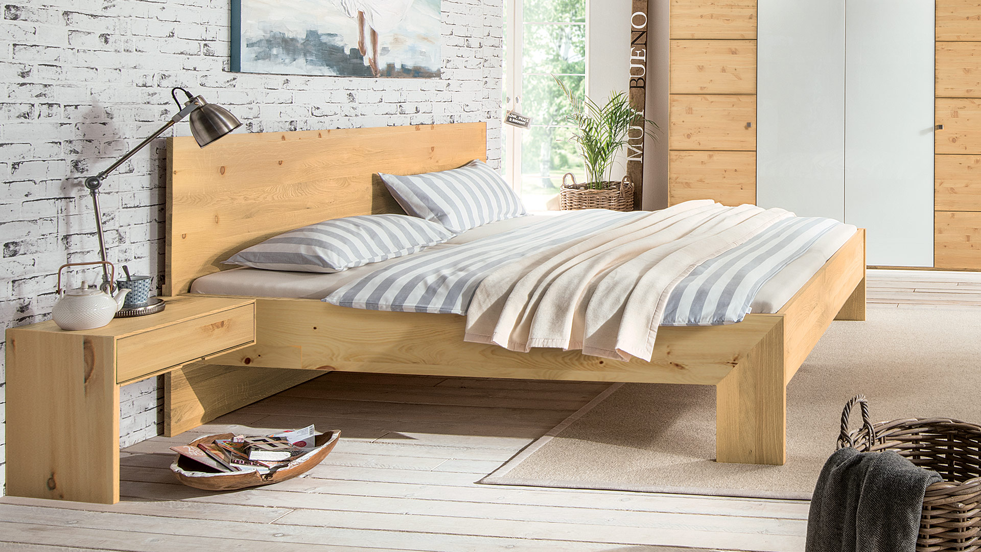 Einzelbett und Doppelbett "Rivaro 01" - Zirbe
