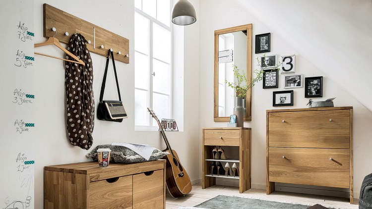 Lange Garderobe Tenero in zeitlosem Design