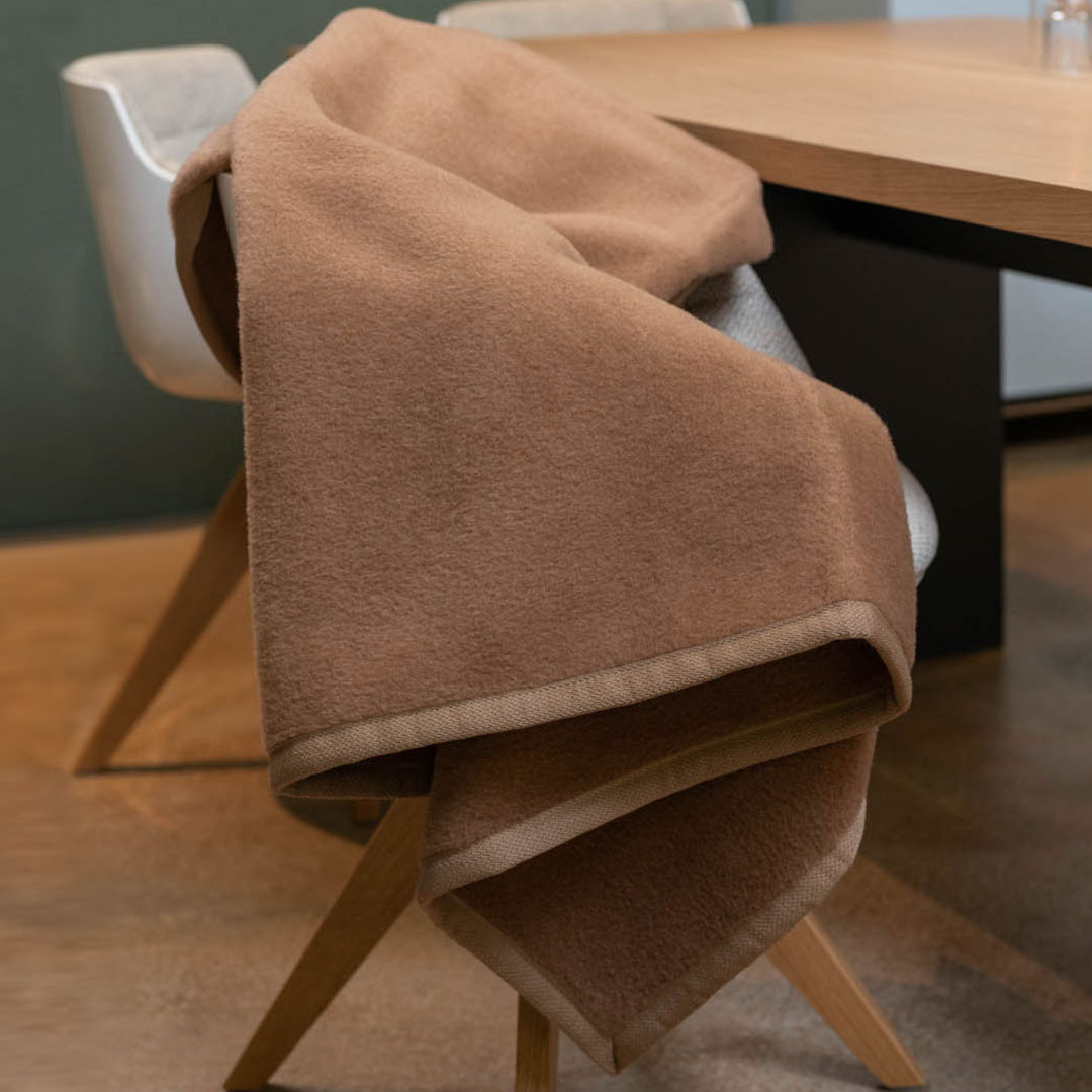 Kamelhaar-Naturhaardecke "Marrakesch" | 150x200 cm | Bio-Material | Handgefertigt | schadstoffgeprüft | Wolldecken