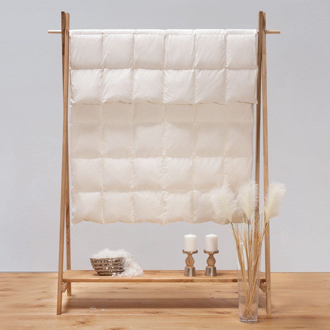Daunen-Ultraleicht-Bettdecke "Ansara-Superior" | 240x220 cm | 100% ökologisch