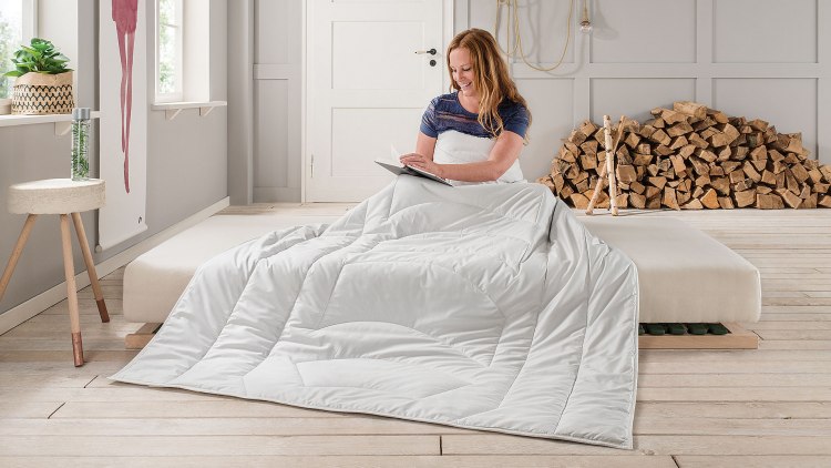 Angenehm leichte Bettdecke für Ihr perfektes, ausgeglichenes Schlafklima
