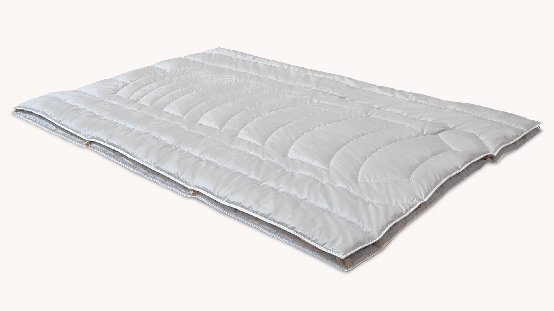 Kamelflaumhaar-Kombi-Bettdecke "Cammello-Figura" - für das ganze Jahr