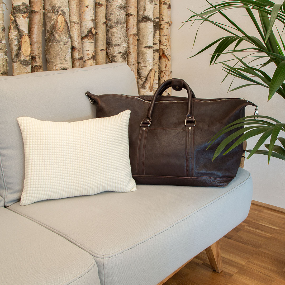 Reisekissen "Levas" | 30x40 cm | anthrazit | Bio-Material | Handgefertigt | schadstoffgeprüft | Kopfkissen