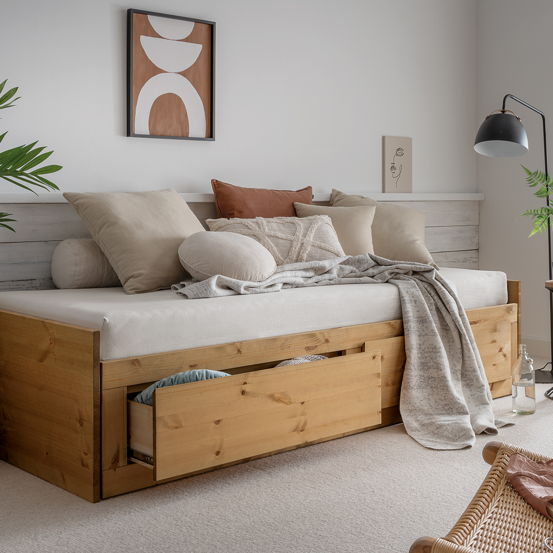Ausziehbett "Dedia" | 80x200 - 160x200 cm | Kiefer gelaugt/geölt | Bio-Material | Handgefertigt | schadstoffgeprüft | Massivholzbetten