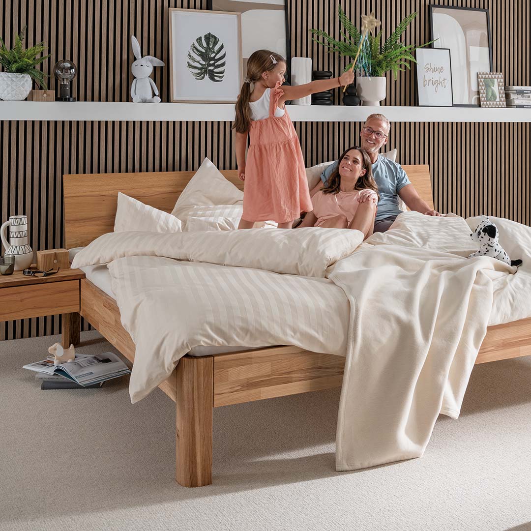 Familienbett "Migla" | 240x200 cm | Kernbuche geölt | Bio-Material | Handgefertigt | schadstoffgeprüft | Massivholzbetten