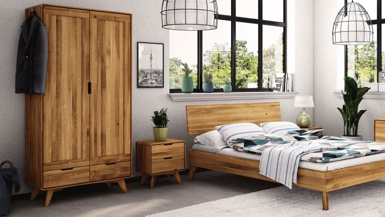 Kleiderschrank aus Wildeiche in skandinavischem Design
