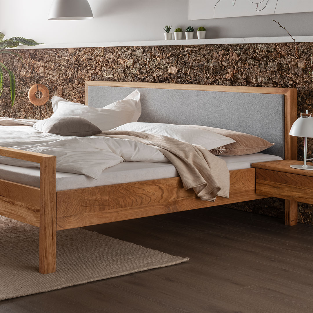 Massivholzbett "Capania" | 140x200 cm | Bio-Material | Handgefertigt | schadstoffgeprüft | Massivholzbetten