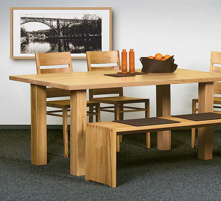 Tisch Sala 02 in Buche mit passener Sitzbank Tisch Sala 02 in Buche mit passener Sitzbank
