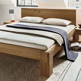 Romantische Iza Hämmert Auf Dem Breiten Bett Romantische Iza Hämmert Auf Dem Breiten Bett