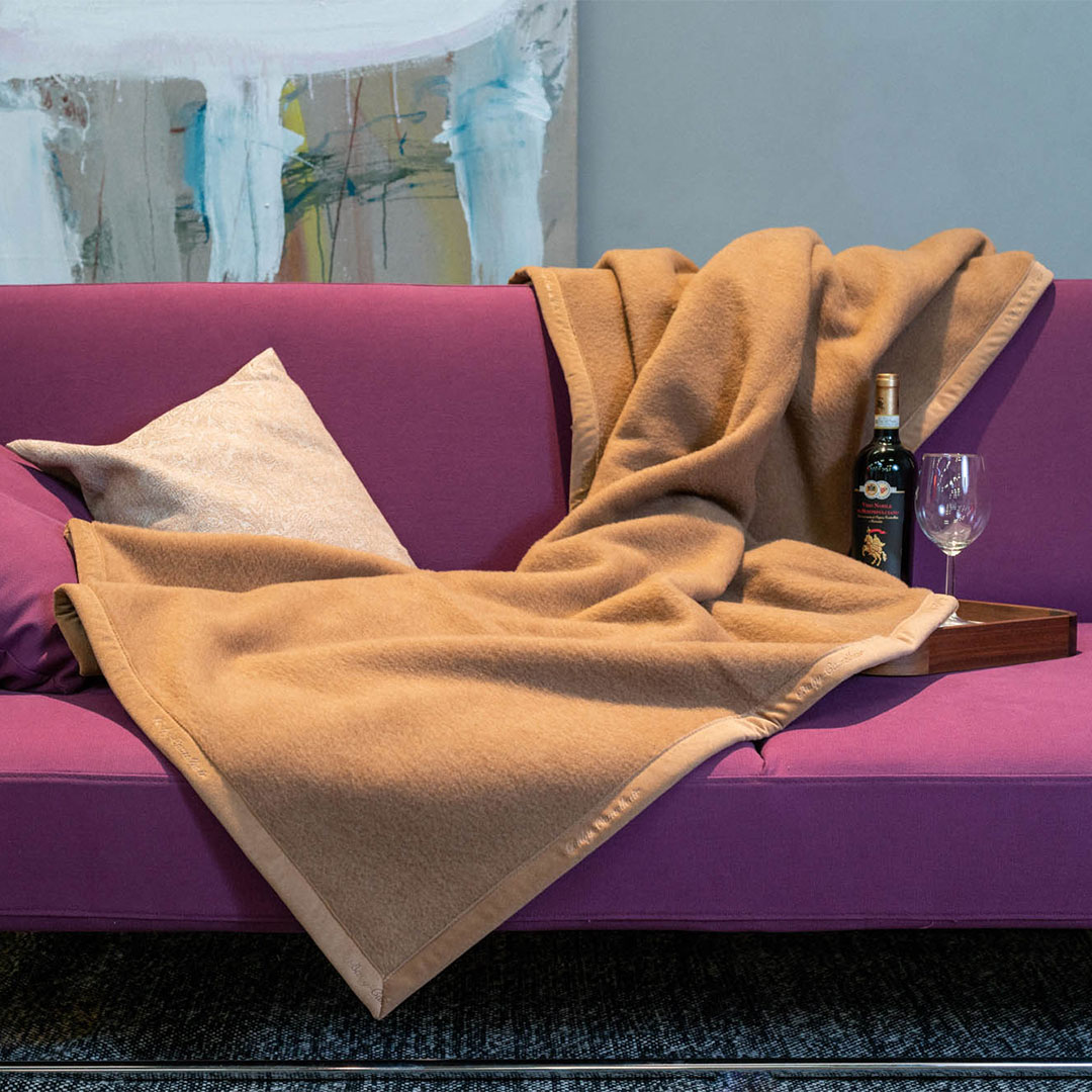 Kamelhaar-Naturhaardecke "Cairo" | 150x200 cm | crème | Bio-Material | Handgefertigt | schadstoffgeprüft | Wolldecken