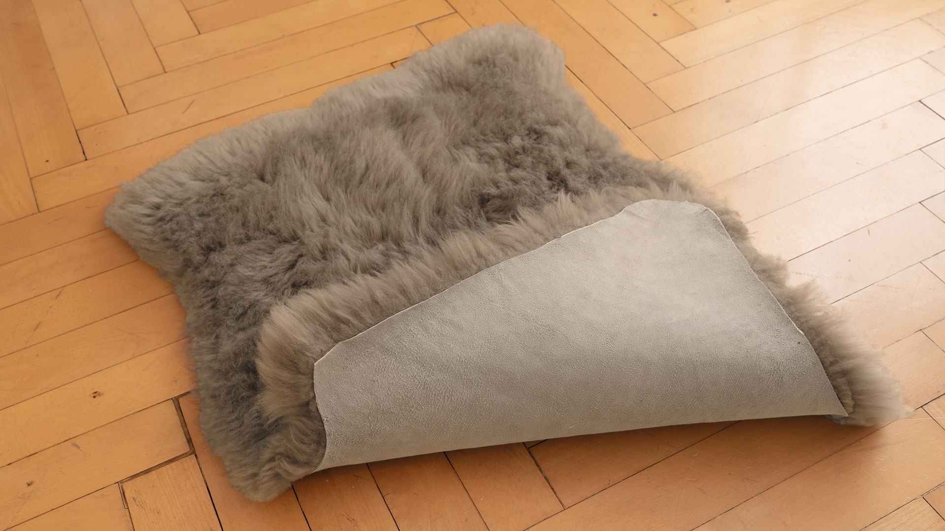 LanghaarSchaffell "Lanado" Fell für Hunde und Katzen