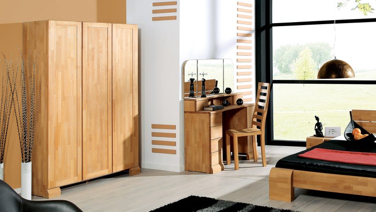 3-türiger Kleiderschrank aus geölter Buche