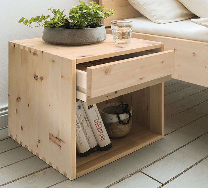 Nachttisch Nochero aus Zirbenholz Nachttisch Nochero aus Zirbenholz