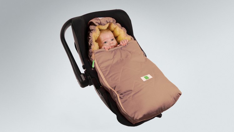 Lammfell-Babyschalen-Fußsack Ovina - Made in Germany