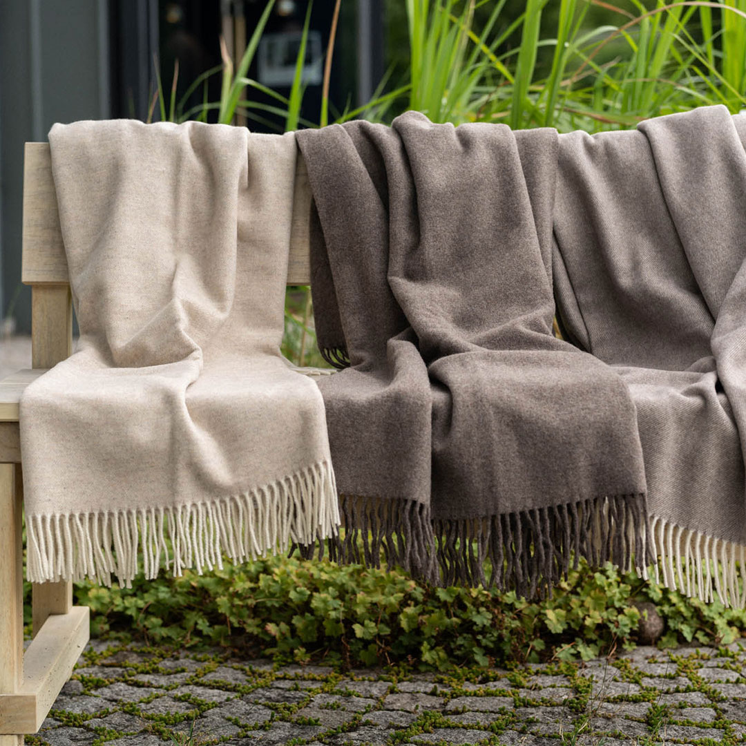 Merino-Plaid "Tenera" | 130x180 cm | hellbraun-meliert | Bio-Material | Handgefertigt | schadstoffgeprüft | Wolldecken