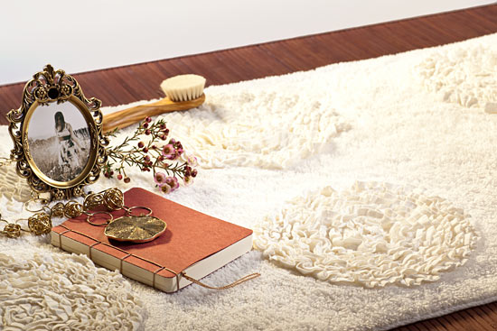 Badteppich Tres aus Bio-Baumwolle mit edlem Blumenmuster