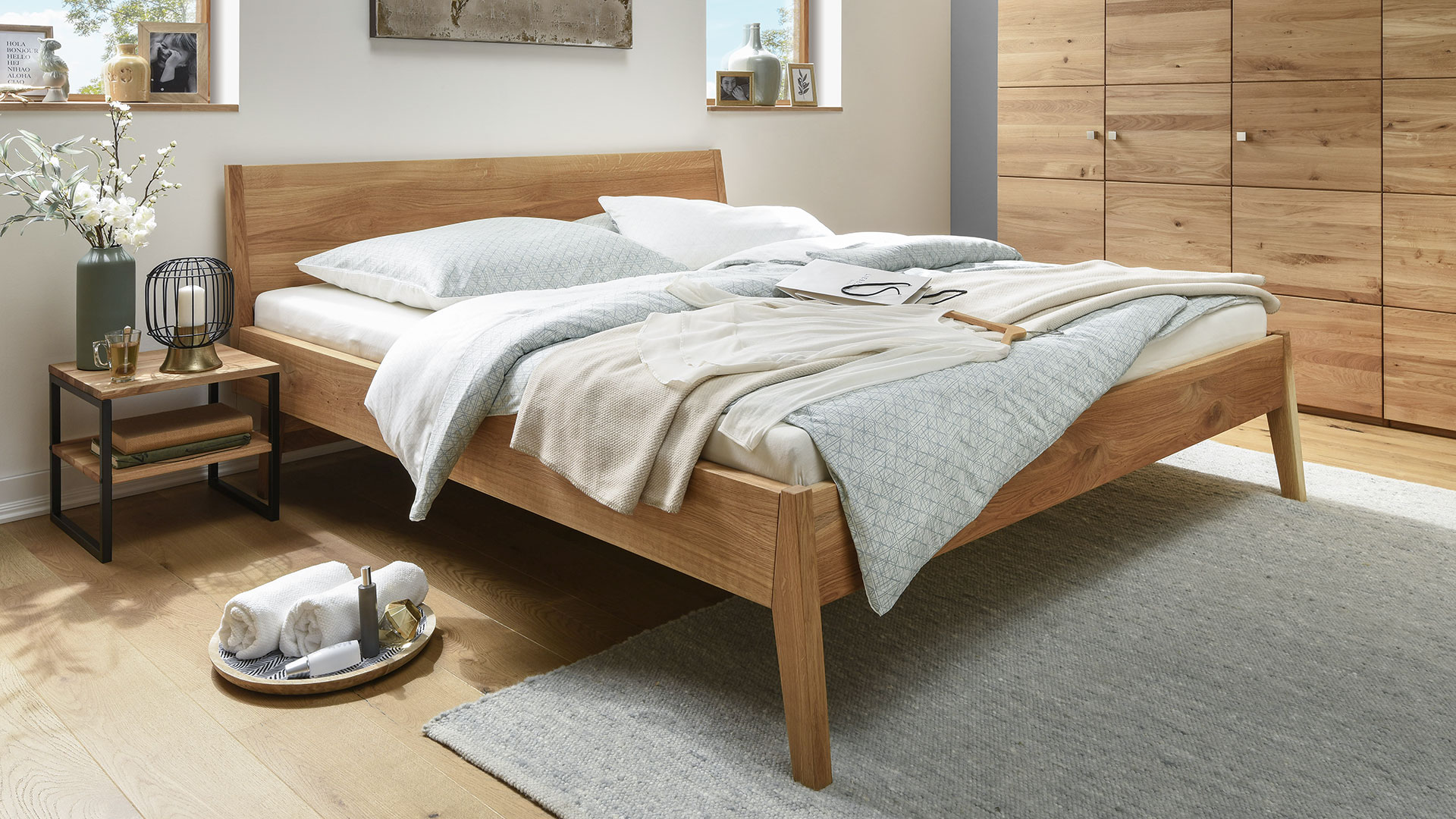 Einzelbett und Doppelbett "Navarra"