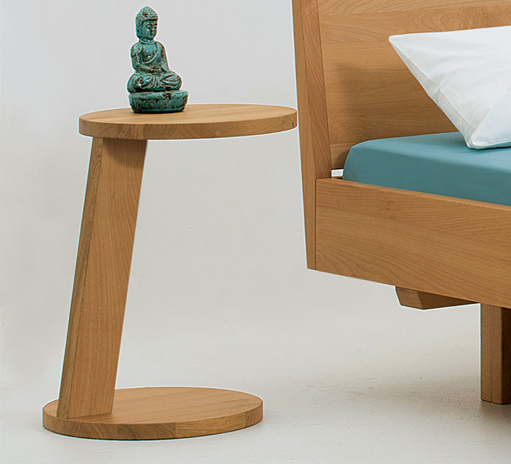 Idealer Nachttisch für Ihr gemütliches Frühstück im Bett Idealer Nachttisch für Ihr gemütliches Frühstück im Bett