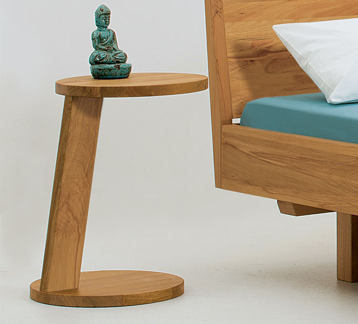 Idealer Nachttisch für Ihr gemütliches Frühstück im Bett Idealer Nachttisch für Ihr gemütliches Frühstück im Bett