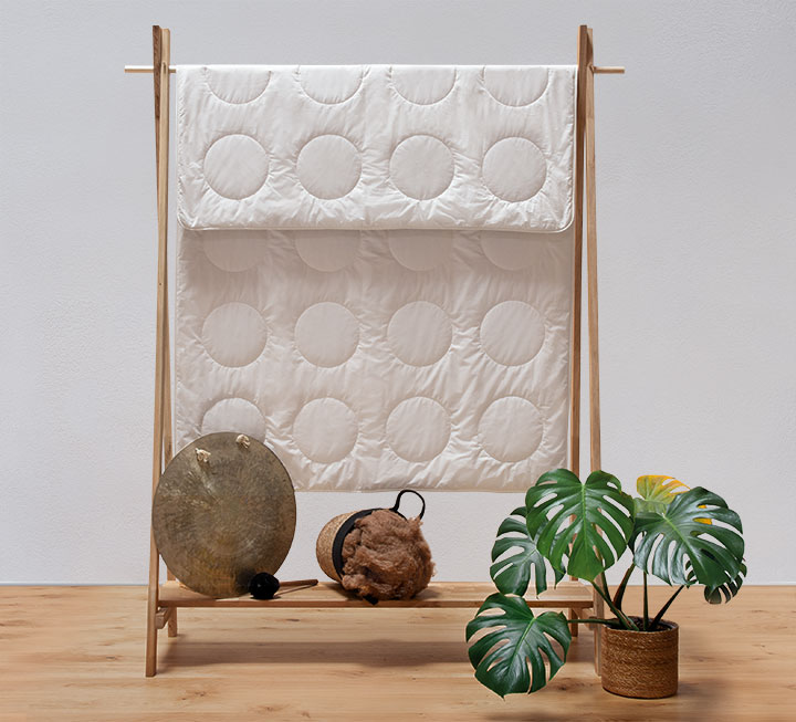 Ultraleichte Sommerdecke mit perfektem Temperatur-Ausgleich Ultraleichte Sommerdecke mit perfektem Temperatur-Ausgleich