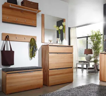 Garderoben-Set für Ihren Eingangsbereich, hier die durchdachte Möbel-Kombination aus Variante 01