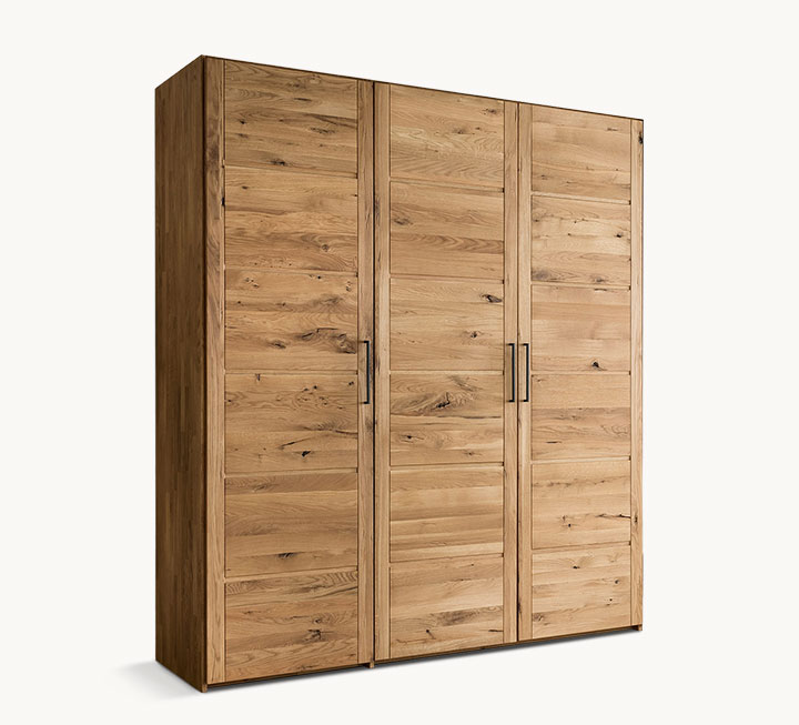 Drehtüren-Kleiderschrank Canto - hier als 3-türiger Schrank aus edler Wildeiche Drehtüren-Kleiderschrank Canto - hier als 3-türiger Schrank aus edler Wildeiche