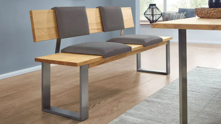 Holz-Sitzbank Mercedo in Kernbuche mit optionalen Sitz- und Lehnenkissen Lavola ausgestattet